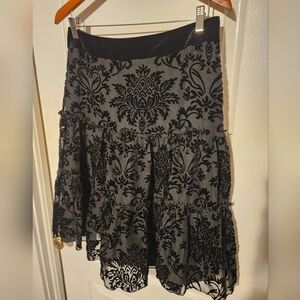 Sandra Darren Black Burnt Velvet Midi Skirt Size 10.